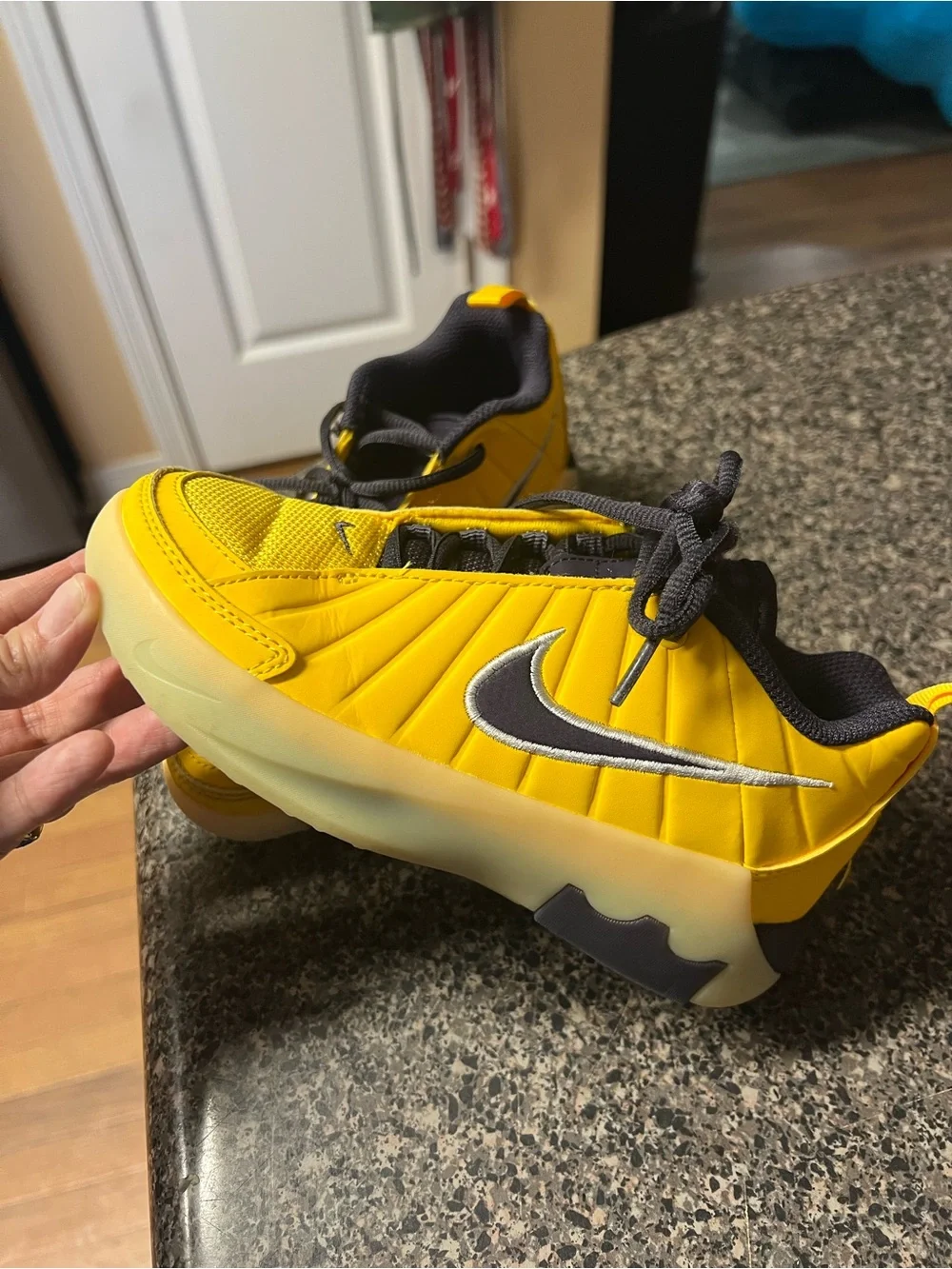 Nike Kids' Yellow and Black Low-Top Sneakers